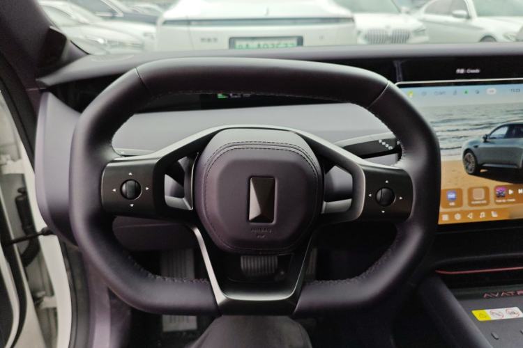 Used Avatr 06 2025 Ultra Pure Electric Edition Steering Wheel