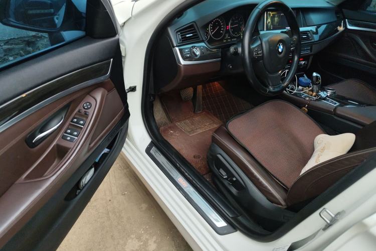 Used BMW 5 Series 2014 525Li Luxury Design Package
