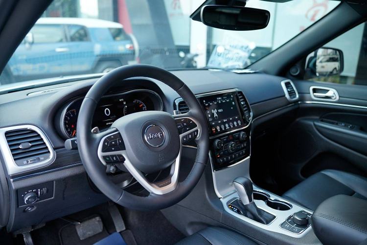 Used Jeep Grand Cherokee 2021 3.0L 80th Anniversary Edition