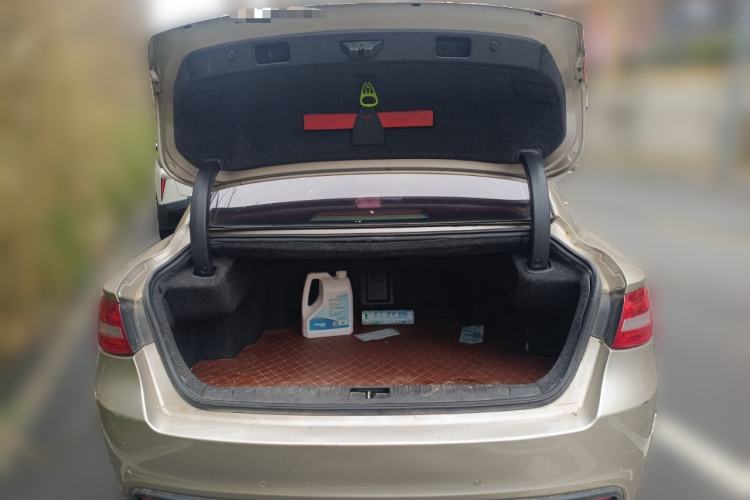 Used Geely Auto Emgrand GT 2015 1.8T Luxury Model Trunk