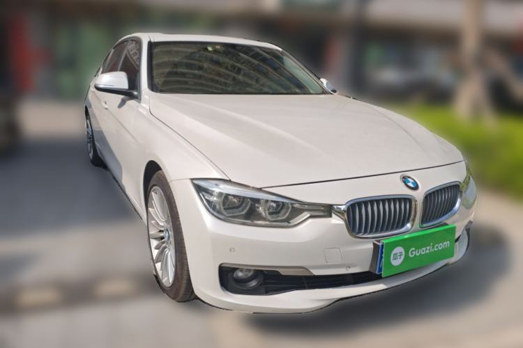 Used BMW 3 Series 2018 320Li Fashion Model Front Right 45 Deg