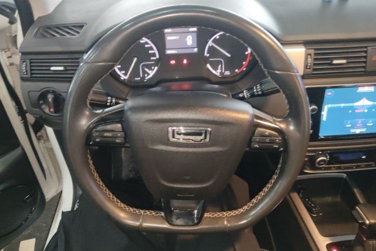 Used Qoros 3 2015 Urban SUV 1.6T Automatic – Dynamic Edition Enhanced Model