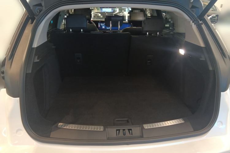 Used Lincoln Corsair 2024 2.0T Four-Wheel Drive Prestige Edition Trunk