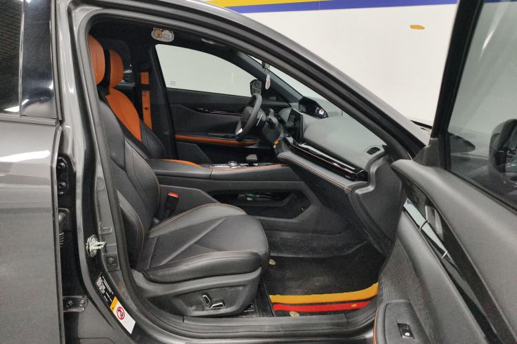 Used Changan UNI-V 2022 1.5T Prestige Version