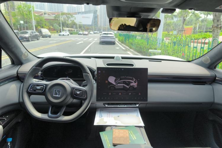 Used Zeekr 7X 2026 75kWh Rear-Drive MAX Edition Center Console