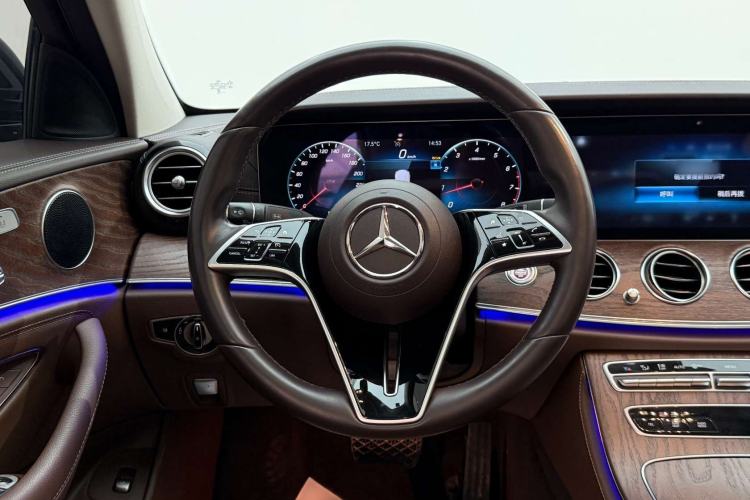 Used Mercedes-Benz E-Class 2023 Updated E 300 L Fashion Edition
