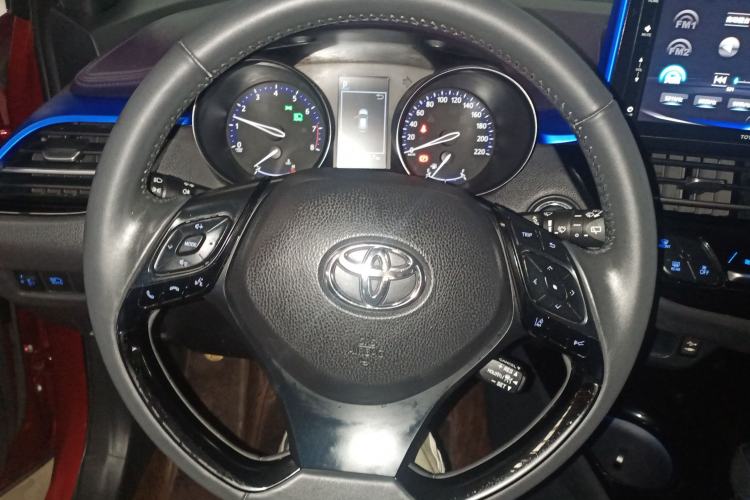 Used Toyota IZOA 2018 2.0L Yichi Version China VI Standard Steering Wheel