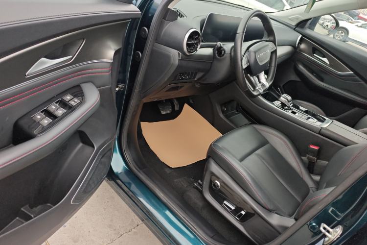 Used FORTHING T5 EVO 2021 1.5TD DCT Diamond Edition Driver Seat