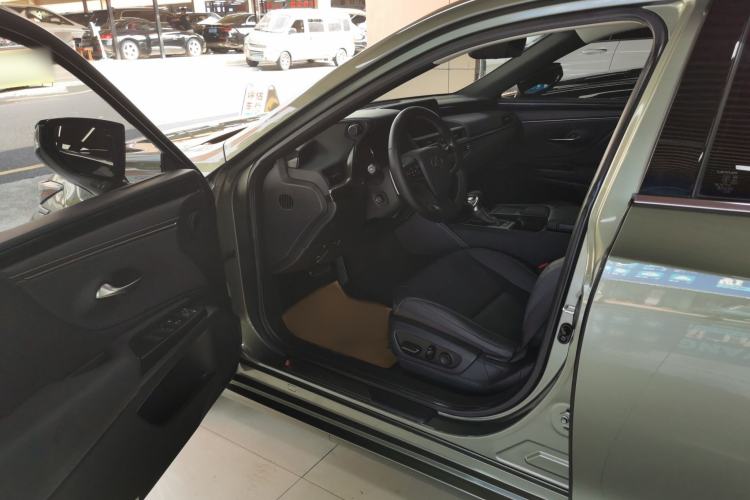 Used Lexus ES 2020 200 Excellence Edition