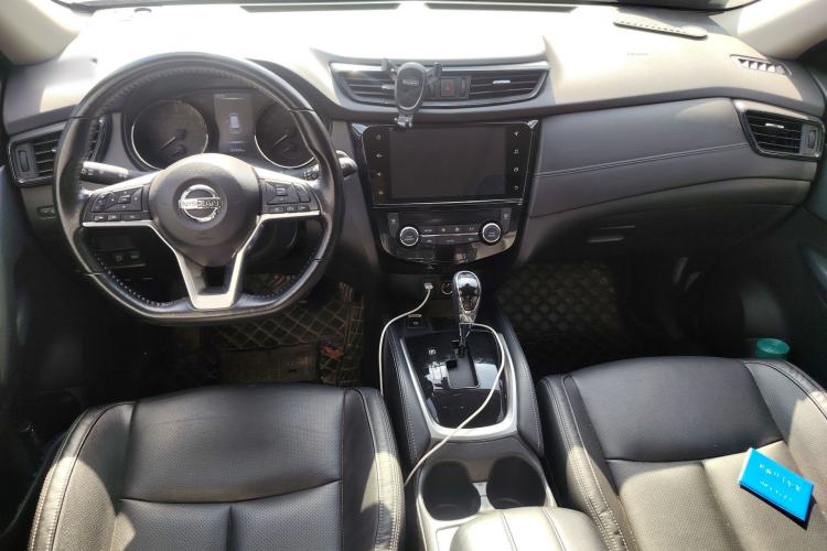 Used Nissan X-Trail 2019 2.0L CVT Comfort Edition 2WD Center Console