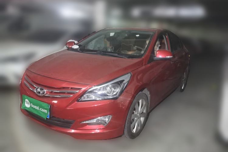 Used Hyundai Verna (older generation) 2014 1.4L Manual Top-Tier Model TOP