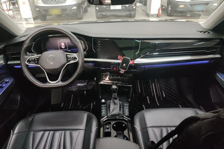 Used Volkswagen Passat 2023 Facelift 330TSI Luxury Edition