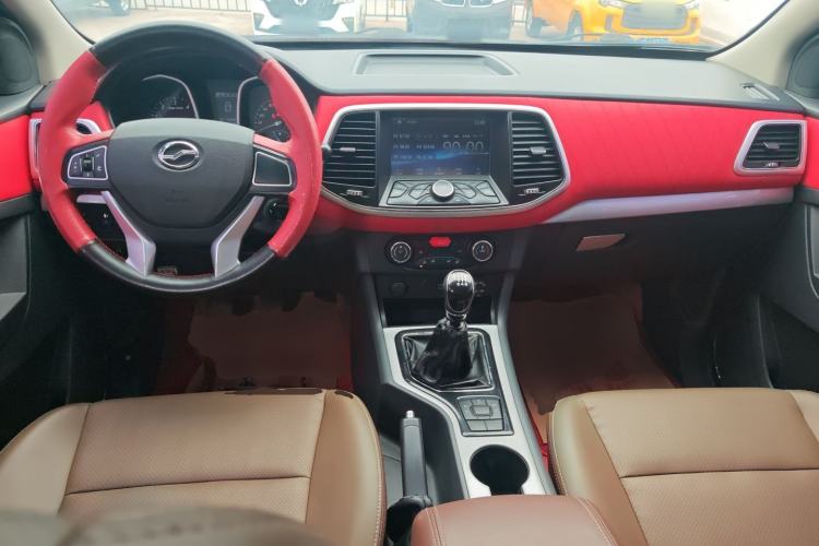 Used Zxauto Terralord 2018 2.5T Diesel Business Edition 4x4 Comfortable Large Double Cab SD4V25R-100 Center Console