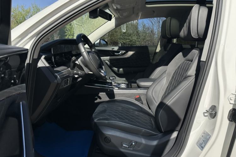 Used Hongqi HS5 2019 2.0T Smart Connect Flagship All-Wheel-Drive Version Interior 2