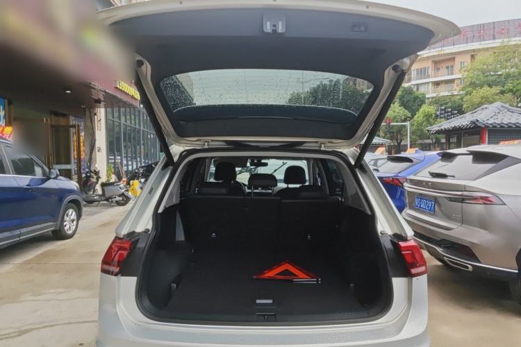 Used Volkswagen Tiguan L 2021 330TSI Automatic Two-Wheel Drive R-Line Enhanced Edition
