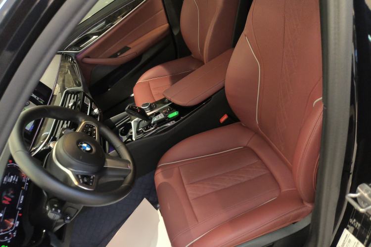 Used BMW 5 Series 2022 Restyled 530Li Leading Edition M Sport Package
