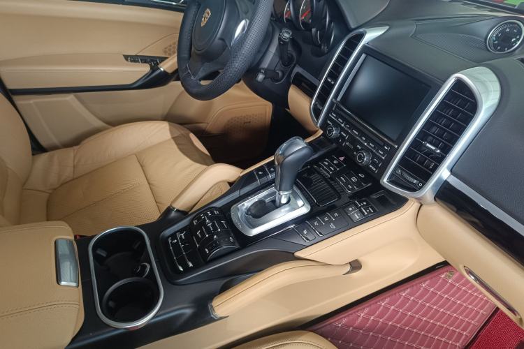 Used Porsche Cayenne 2014 Cayenne Platinum Edition 3.0T