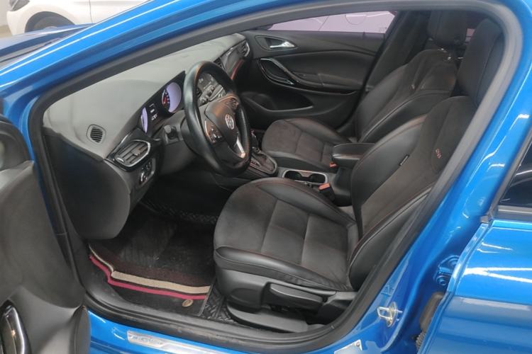 Used Buick Verano 2016 Hatchback GS 20T Dual-Clutch Passionate Sporty Model

