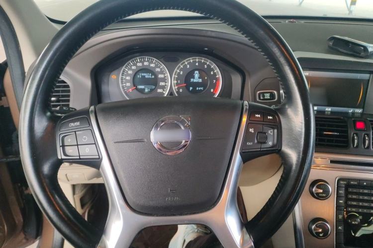 Used Volvo XC60 2013 T6 AWD Comfort Edition Steering Wheel