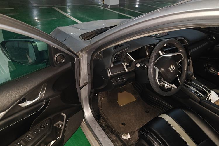 Used Honda Civic 2016 220TURBO CVT Luxury Edition
