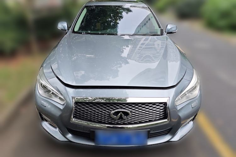 Used Infiniti Q50 2014 2.0T Comfort Edition Front