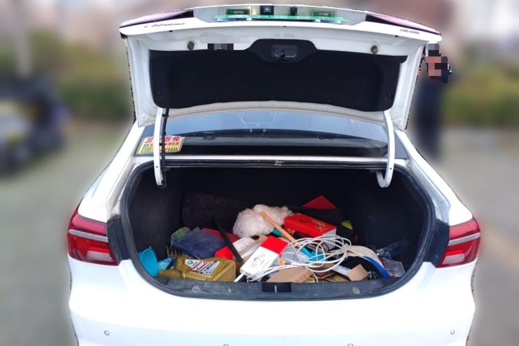 Used Roewe i6 2017 20T Automatic Flagship Edition Trunk