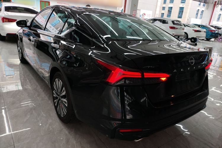 Used Nissan Teana 2022 2.0L XL-TLS Enjoyment Edition