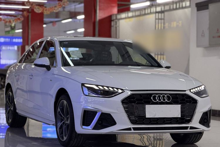 Used Audi A4L 2025 2 Million Units Enjoyment Version 40 TFSI Stylish and Dynamic Type

