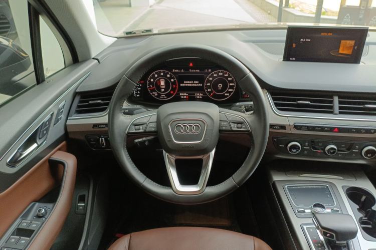 Used Audi Q7 2016 45 TFSI Technology Edition Steering Wheel