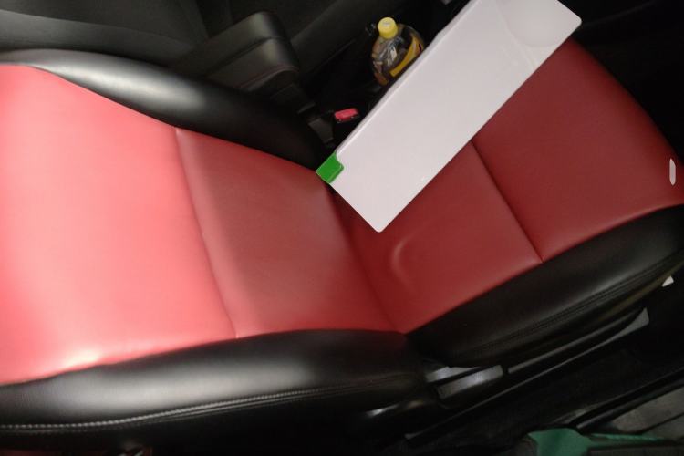 Used Nissan Livina 2010 Jingyue Edition 1.6L Manual All-Around Model
