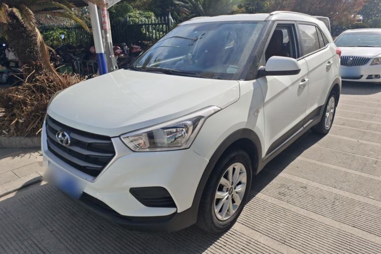 Used Hyundai ix25 2017 1.6L Manual Fashion Model