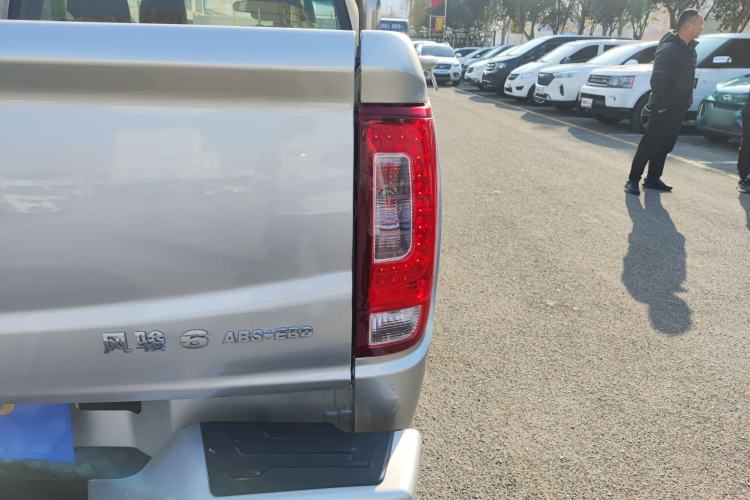 Used Great Wall Wingle 6 2017 2.4L Gasoline Two-Wheel Drive Elite Version 4G69
