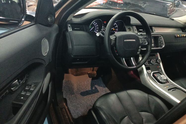 Used Land Rover Range Evoque 2015 2.0T Five-Door Zhiyao Edition Driver Seat