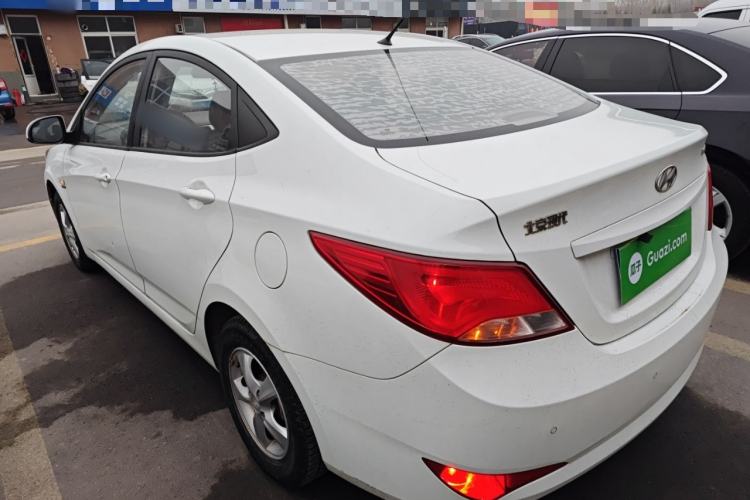 Used Hyundai Verna (older generation) 2016 1.4L Manual Smart GLS Trim
