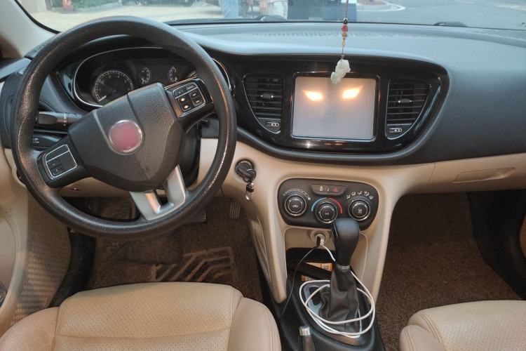 Used Fiat Viaggio 2012 1.4T Automatic Enjoyment Edition Center Console