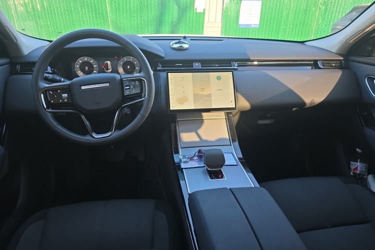 Used Land Rover Range Velar 2024 S Model Center Console