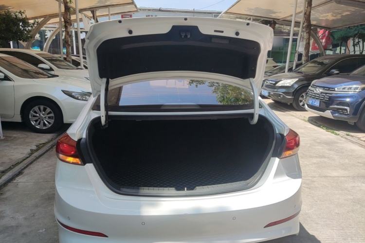 Used Hyundai Elantra (6th Generation / Lingdong) 2016 1.6L Automatic ZhiXuan – Elite Version