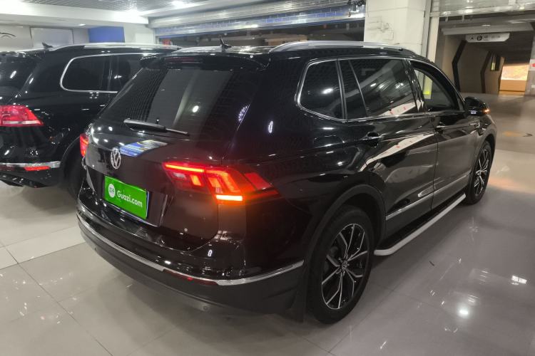 Used Volkswagen Tiguan L 2019 330TSI Automatic Two-Wheel Drive Smart Luxury Version China V Emission Standard
