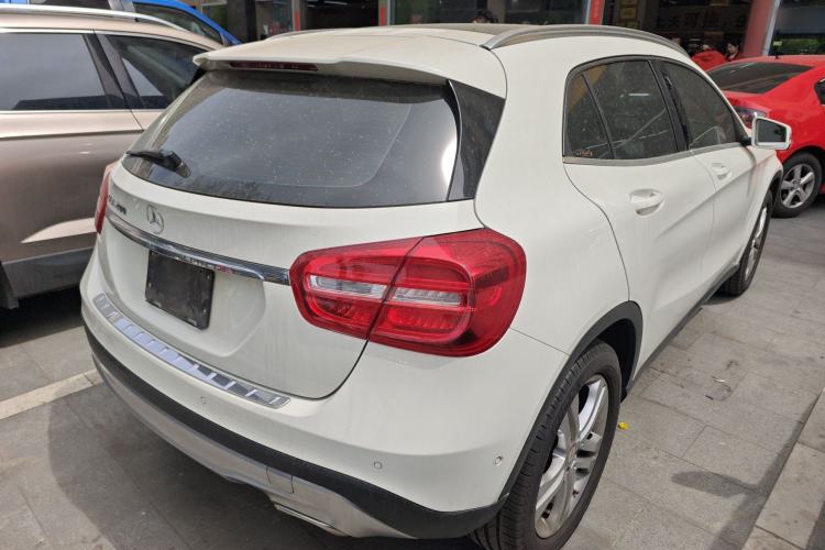 Used Mercedes-Benz GLA 2015 GLA 200 Rear Right 45 Deg