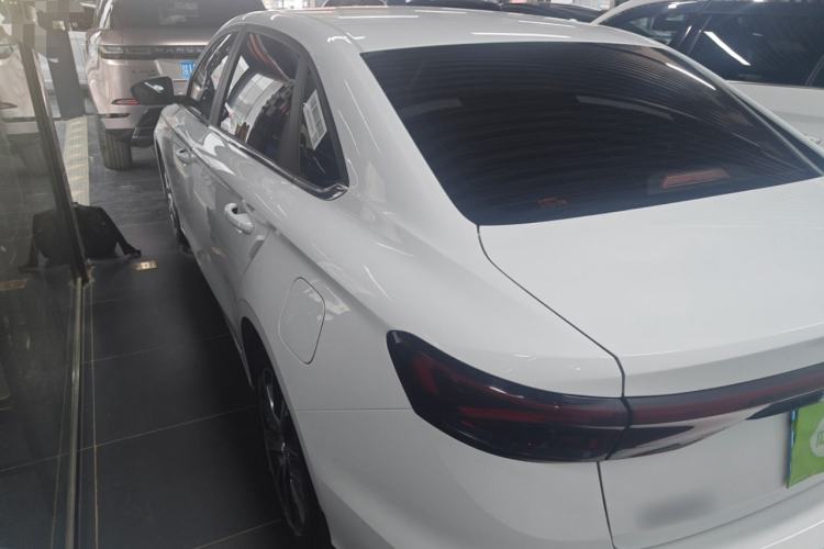 Used Geely Auto Emgrand 2022 4th Generation 1.5L CVT Luxury Model Exterior 2