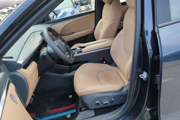 Used ARCFOX Alpha T5 2025 520 PRO
