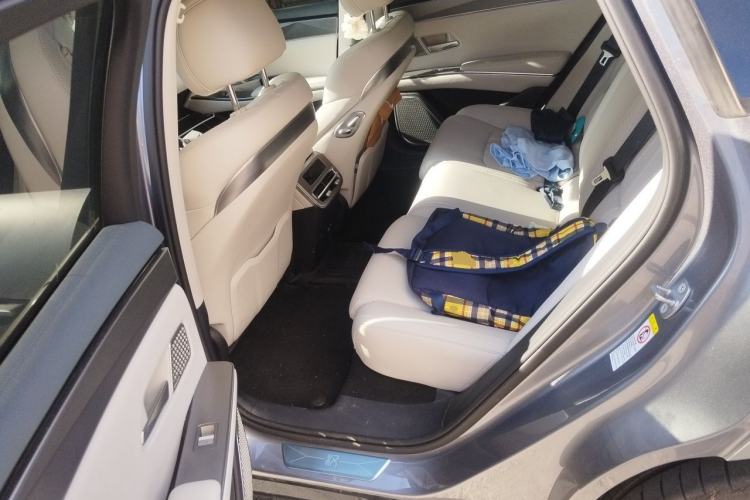 Used BYD Han L 2025 DM-i 200KM LiDAR Luxury Model
