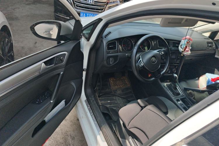 Used Volkswagen Golf 2018 1.6L Automatic Comfort Model
