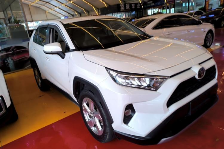 Used Toyota RAV4 2020 2.0L CVT Two-Wheel Drive Fashion Edition
