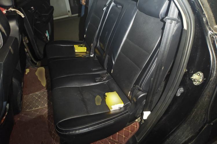 Used JMC Yusheng S350 2016 2.0T Automatic Two-Wheel Drive Gasoline Luxury Version with Sunroof 5 Seats
