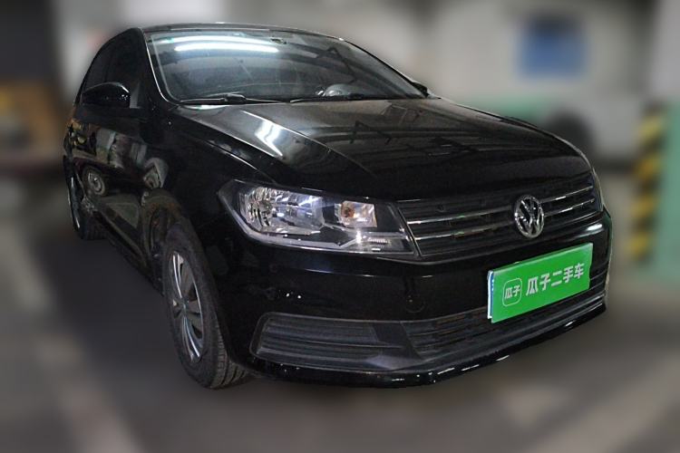 Used Volkswagen Santana 2016 1.4L Manual Fashion Edition Front Right 45 Deg