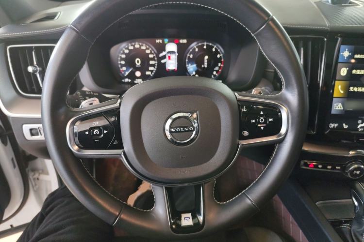 Used Volvo XC60 2020 T5 4x4 Smart & Dynamic Sport Edition
