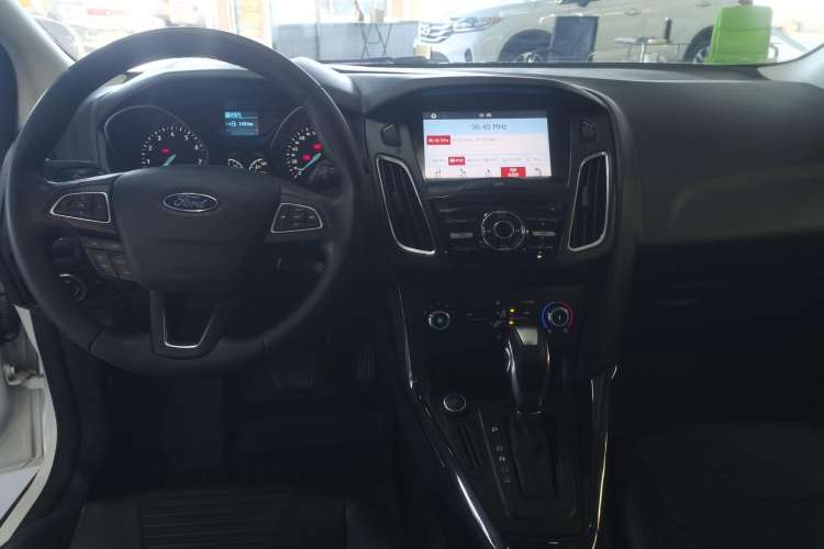 Used Ford Focus 2018 Hatchback Classic 1.6L Automatic Trendy SmartDrive Edition