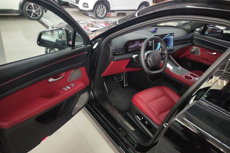 Used Hima AITO M5 2025 Extended-Range Ultra All-Wheel-Drive Version
