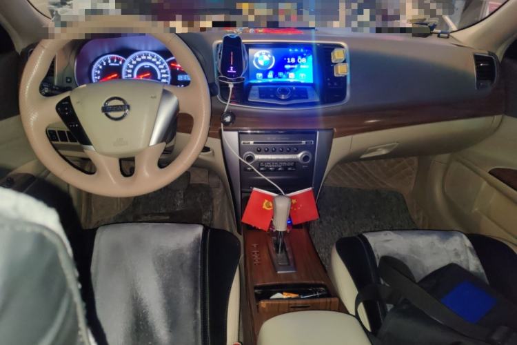 Used Nissan Teana 2011 2.0L XL Glory Edition Center Console